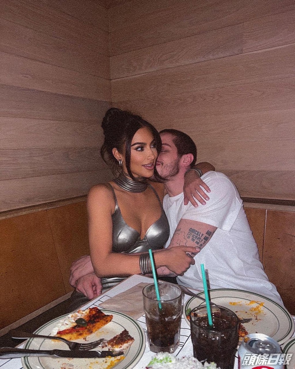 Kim上載與男友Pete的合照晒恩愛。